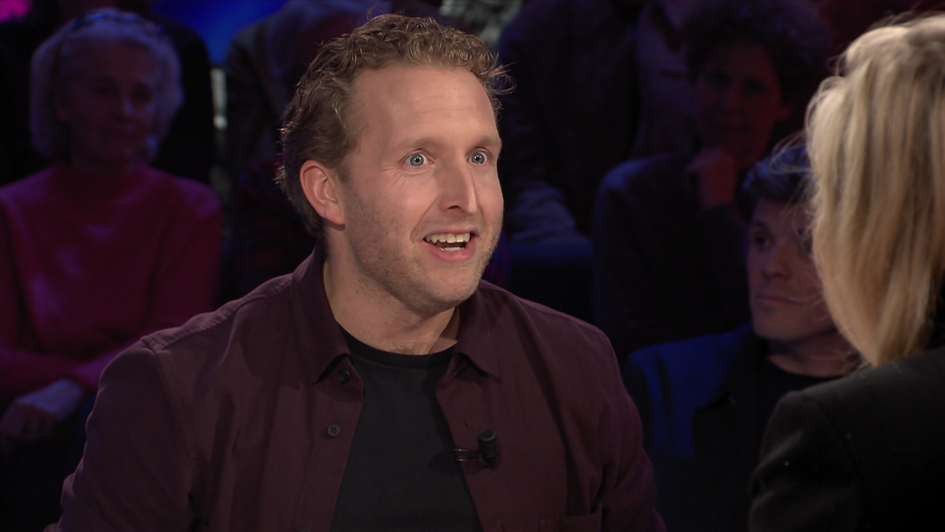 Podcast.00 42 59 16.still002