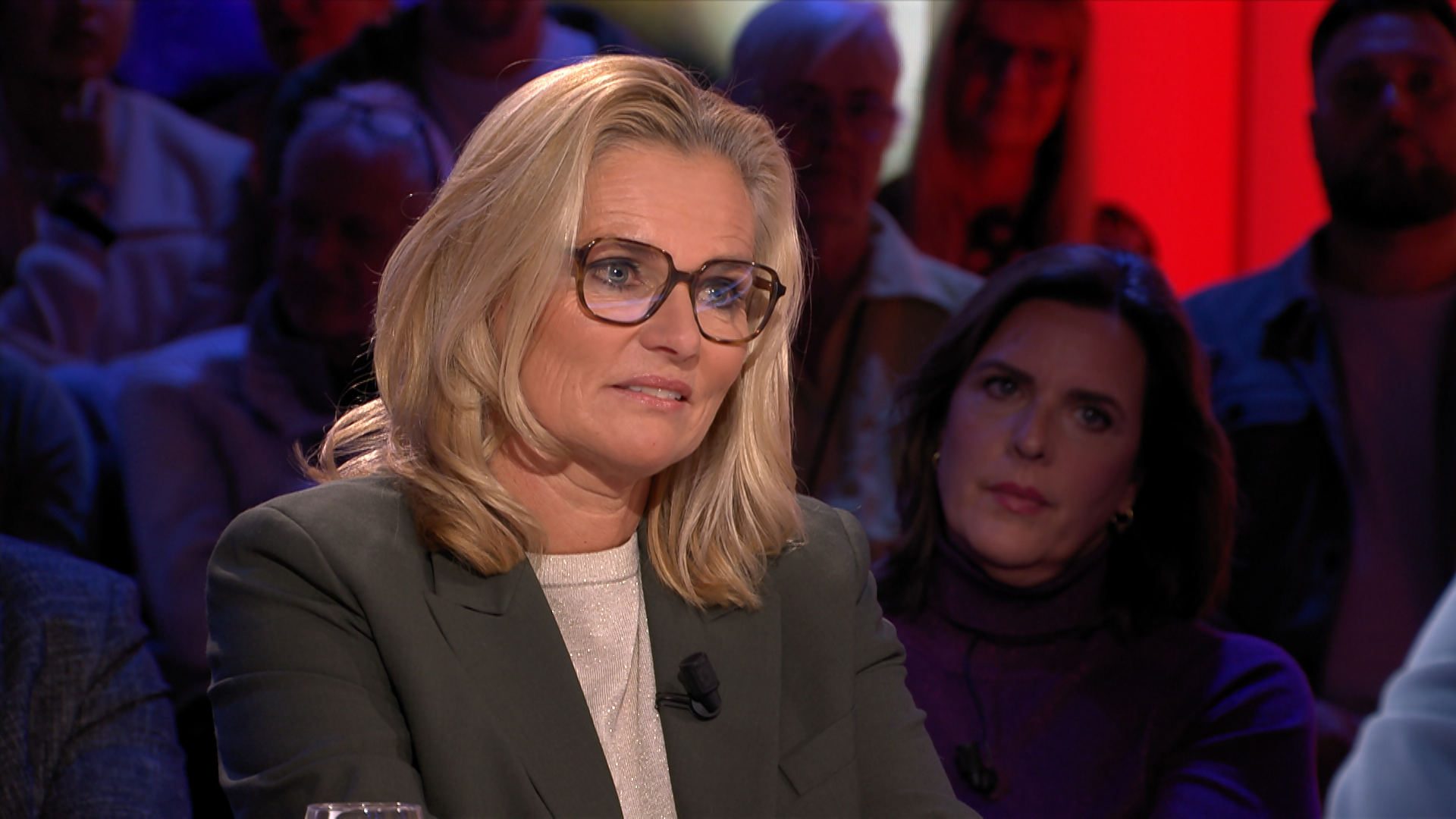 6nov Tafel 4.mxf.00 09 30 01.still003