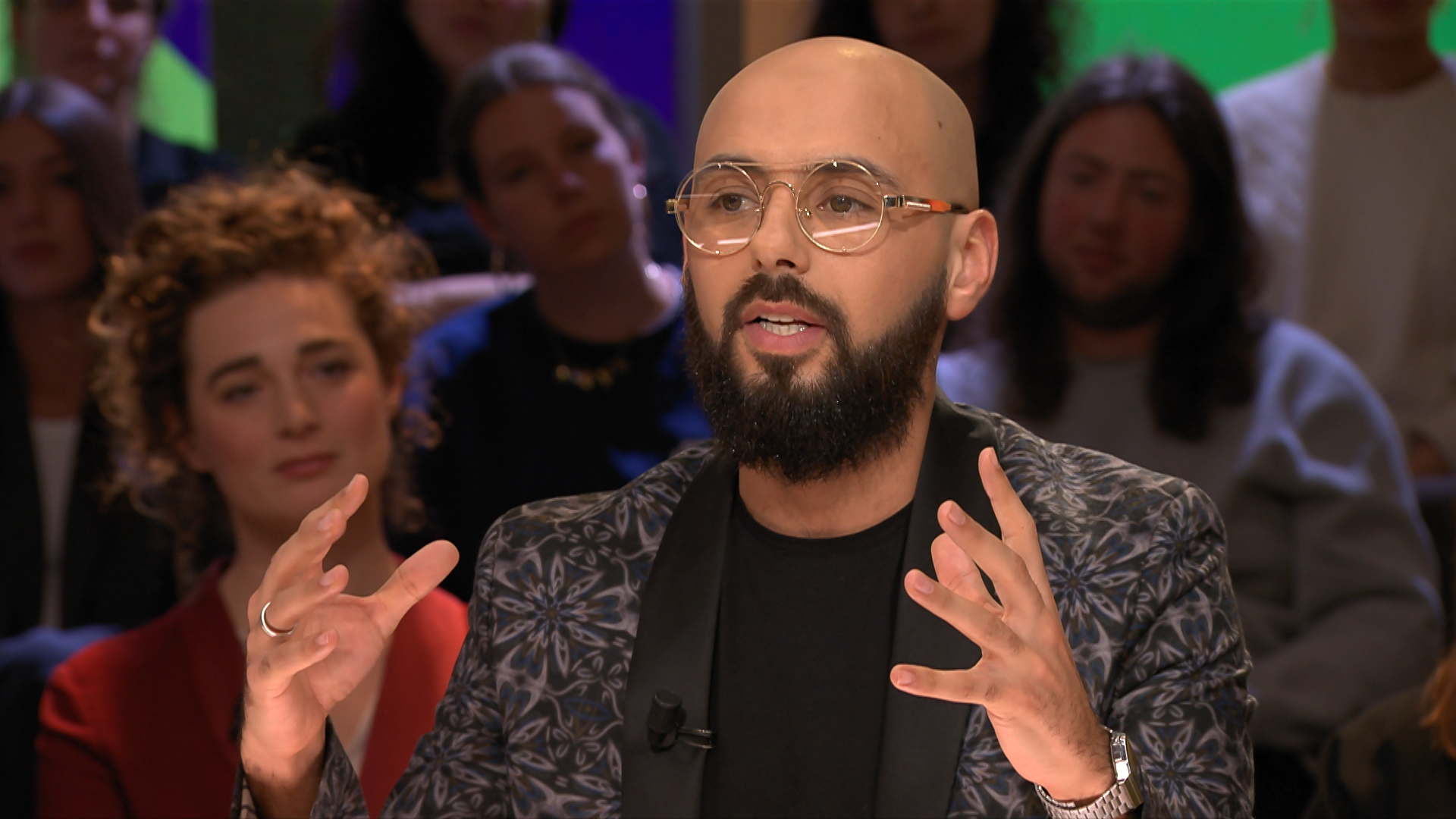 YouTube Mbo.00 02 29 01.still001