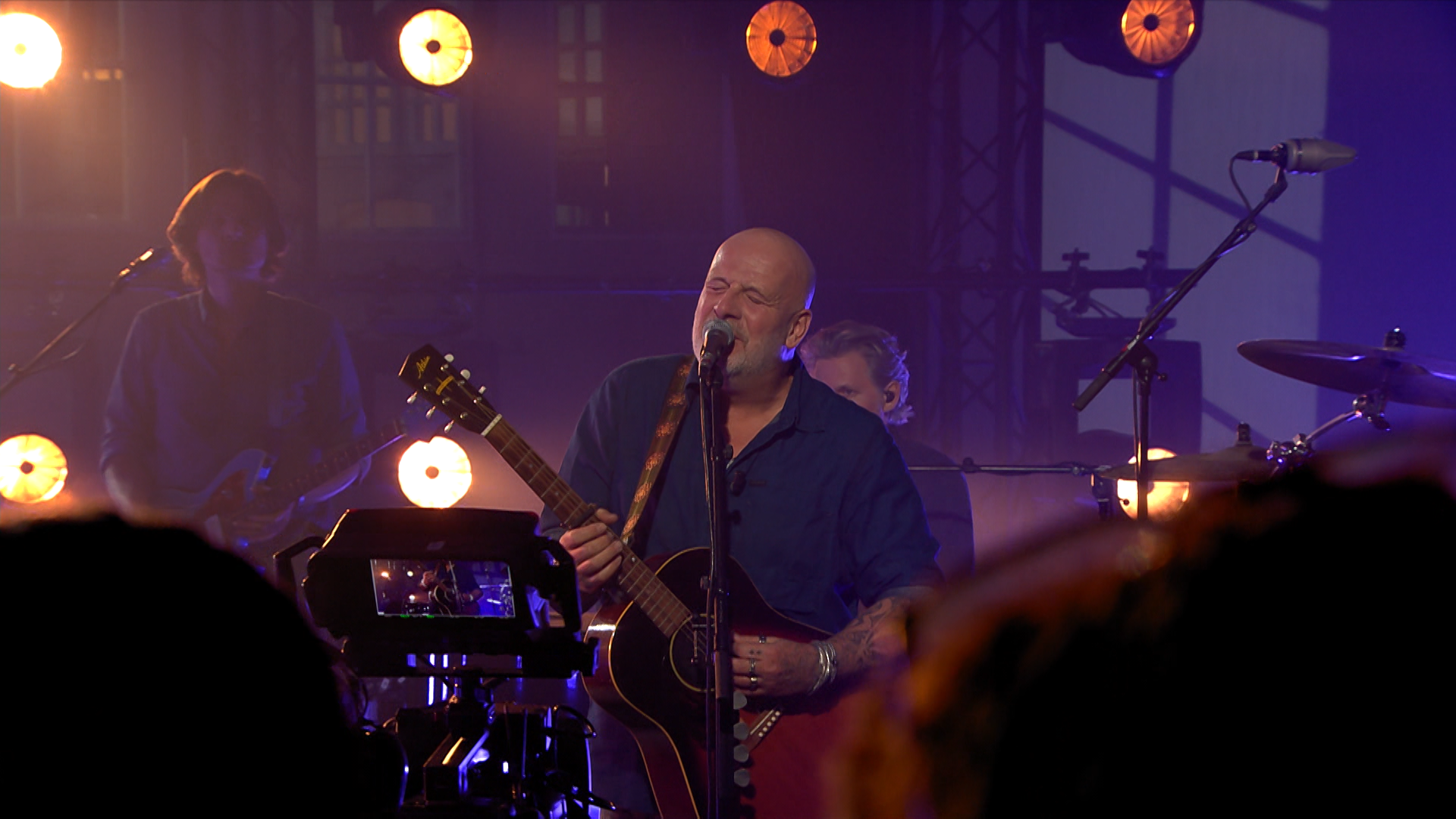 YouTube Miniconcert.00 15 08 05.still002