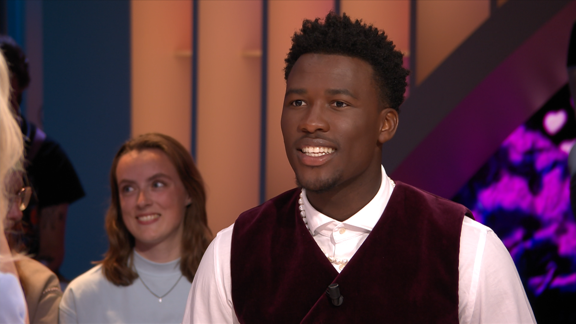 Tafel1 19mei.mxf.00 02 38 02.still001