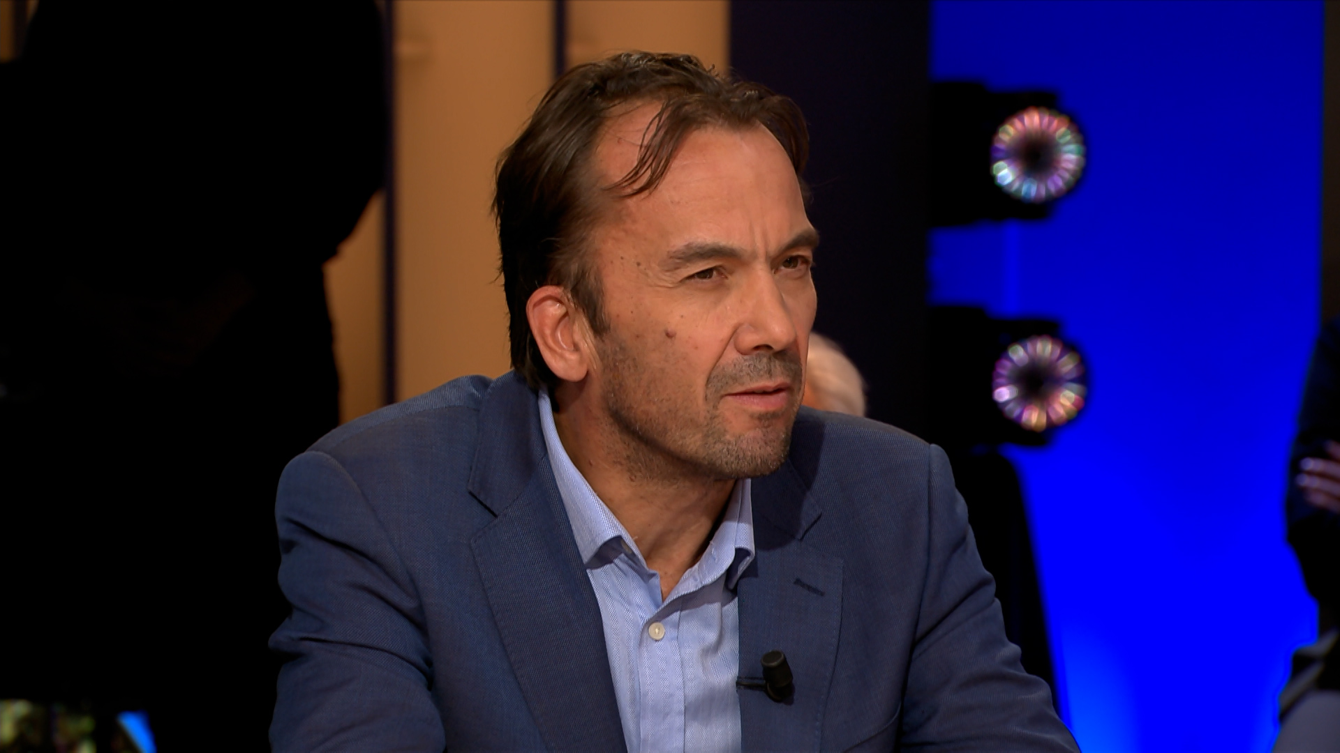 Uitzending.00 27 18 09.still004