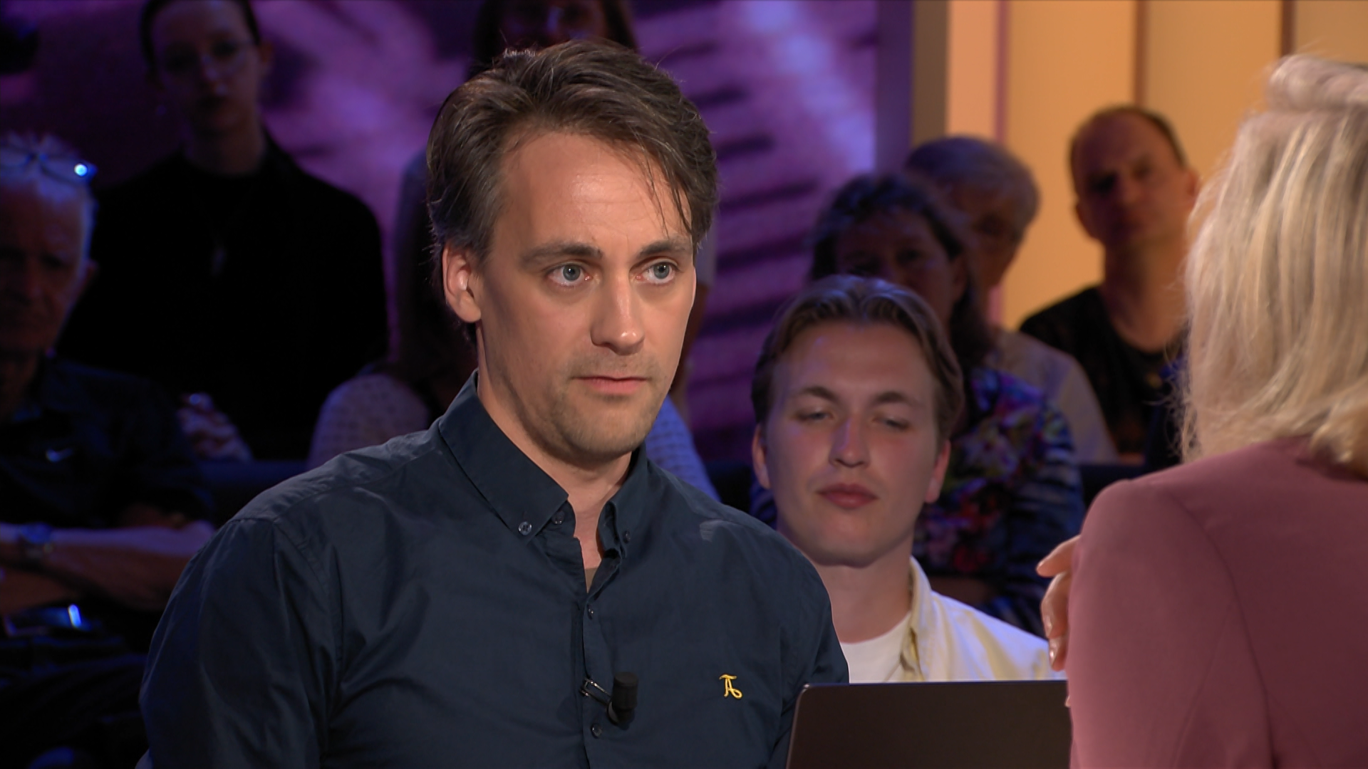 15apr Tafel 3.mxf.00 11 24 01.still001