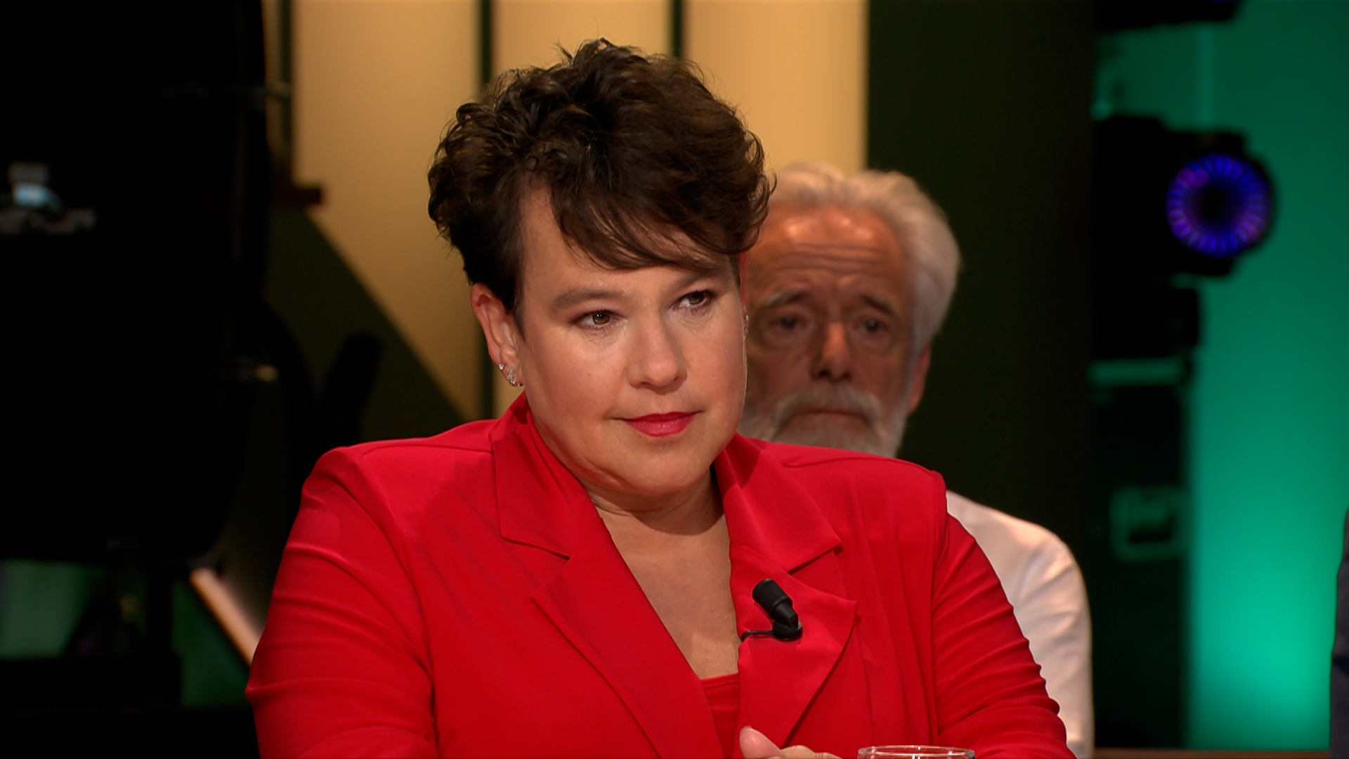 Uitzending.00 05 23 16.still001